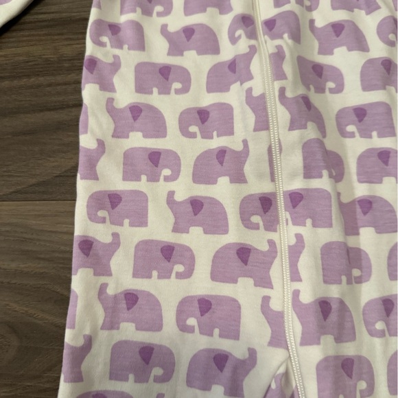 Primary Organic Cotton Baby Purple Elephant Print  One Piece Footies size 6/9M - Picture 3 of 5